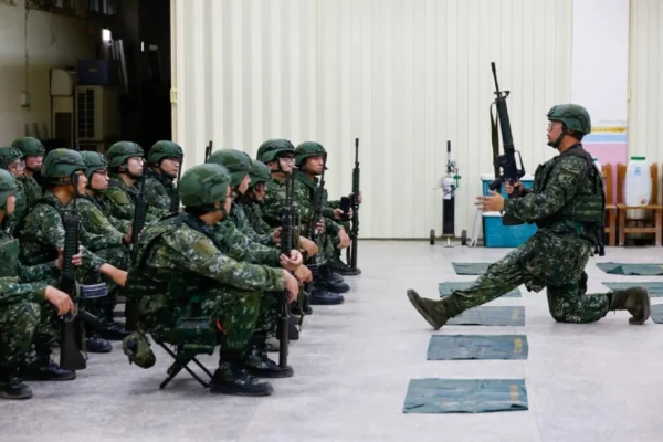 Taiwan kicks off military drills in face of China threat